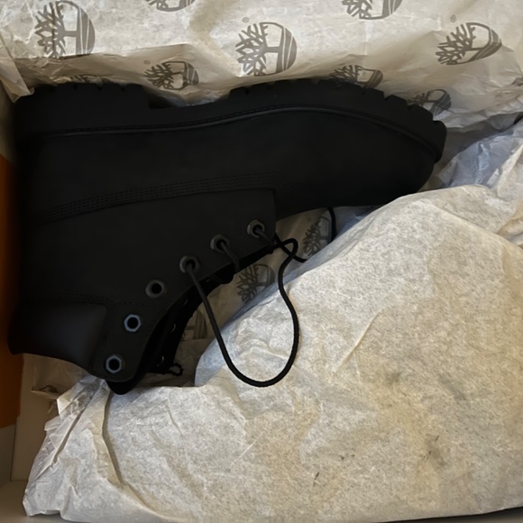 Timberland Boots - Picture 2 of 4